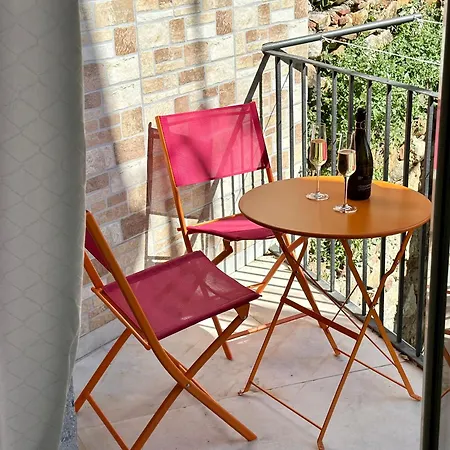 Osterio Holidays Apartamento